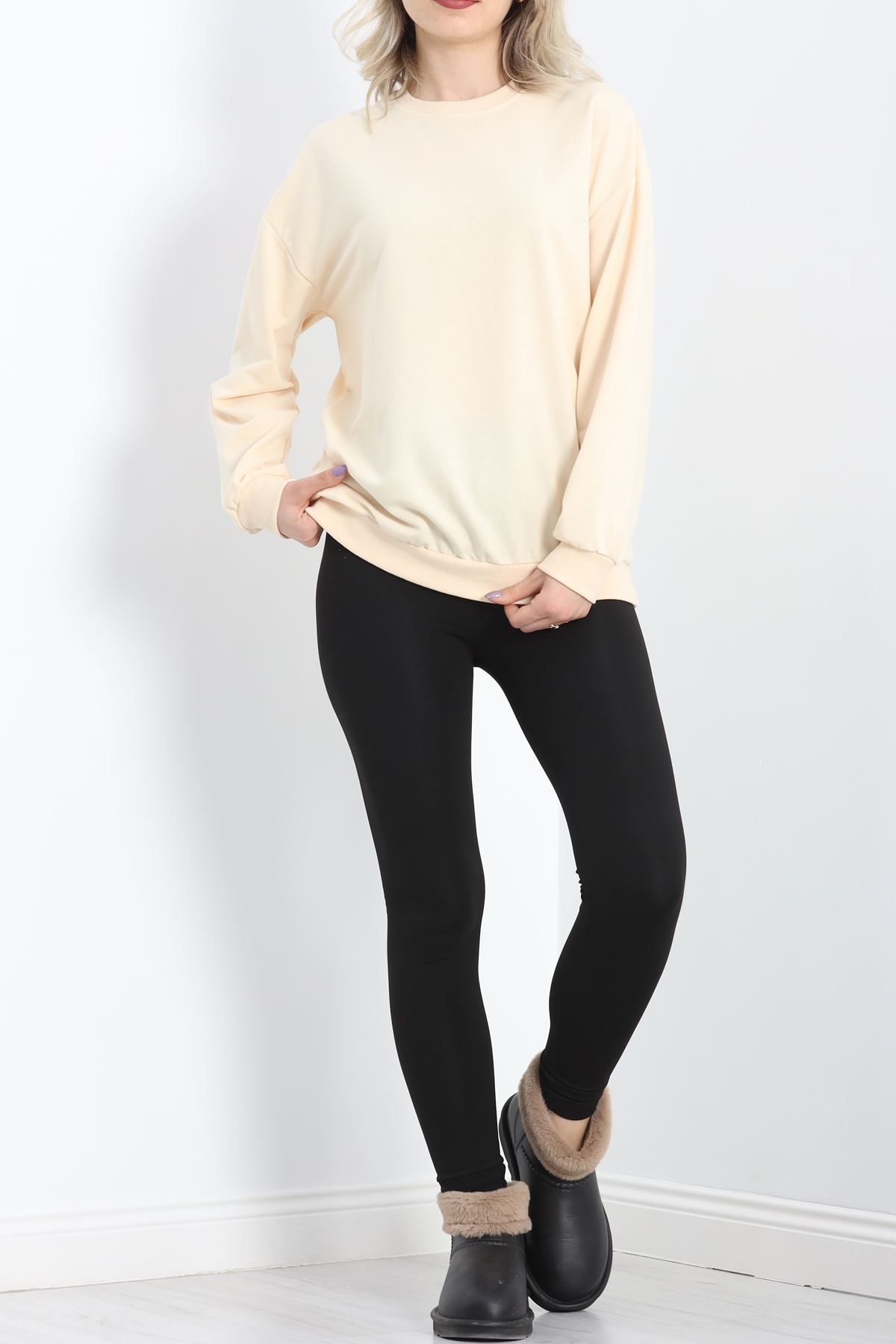 Bisiklet Yaka İki İplik Sweat Bej - 3042.275.