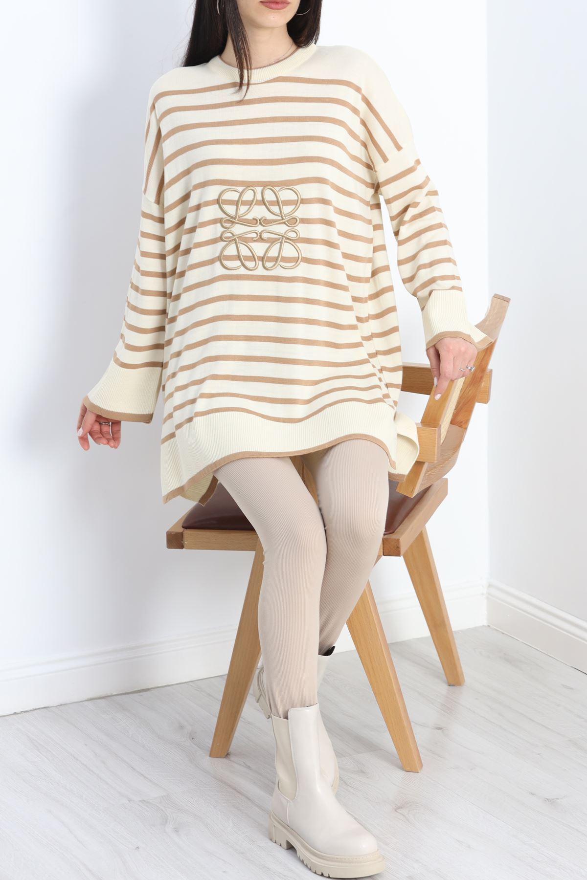 Nakışlı Oversize Triko Kazak Lattebisküvi - 540.1247.