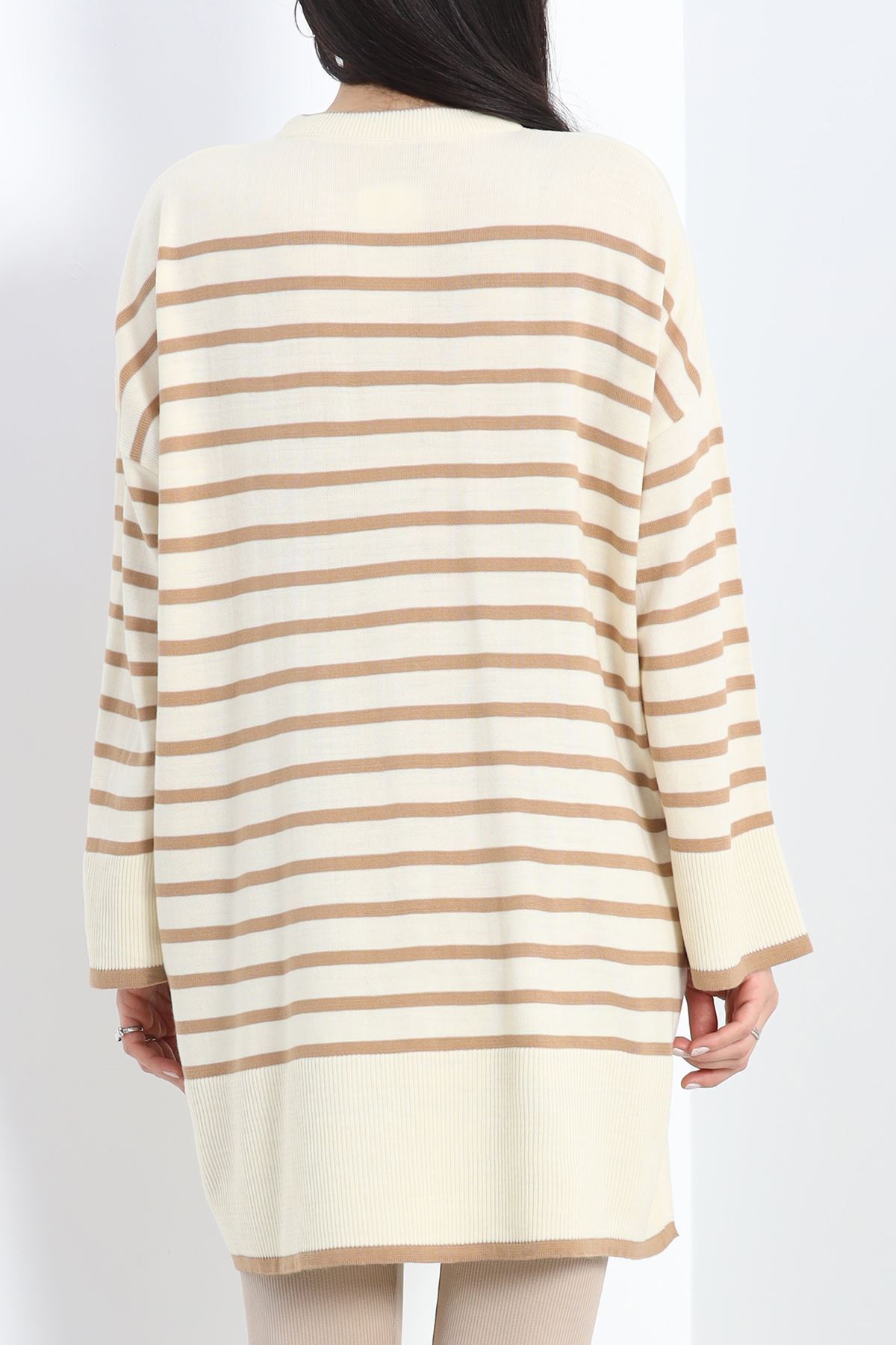 Nakışlı Oversize Triko Kazak Lattebisküvi - 540.1247.
