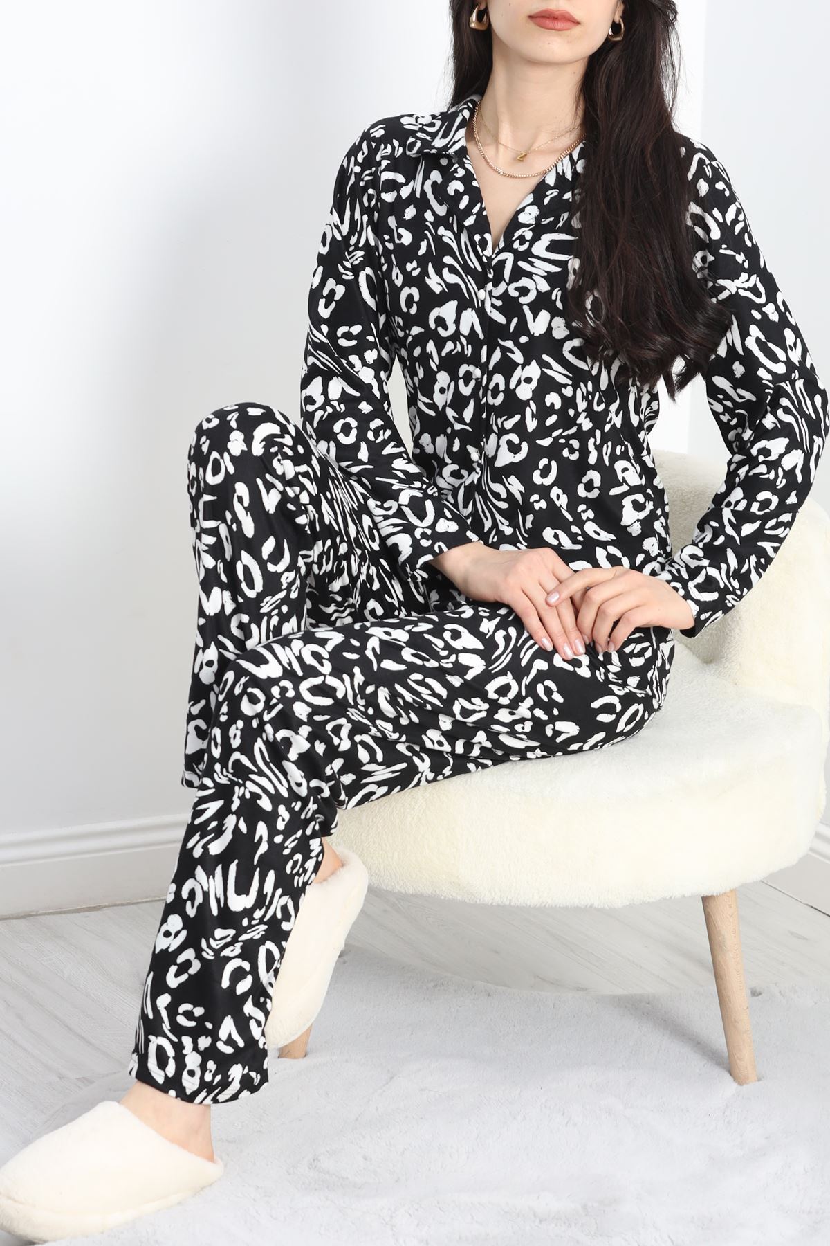 Süet Pijama Takımı Beyazsiyah - 40003.1049.