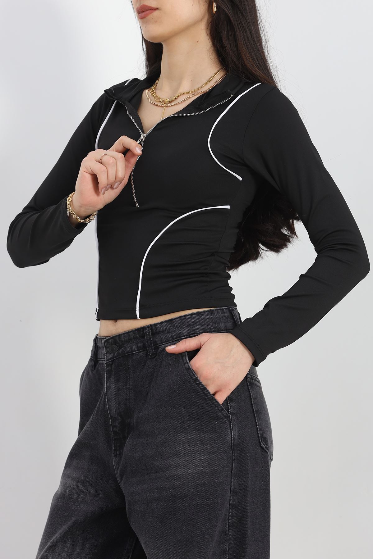Biyeli Yarım Fermuarlı Body Siyah - 40078.1855.