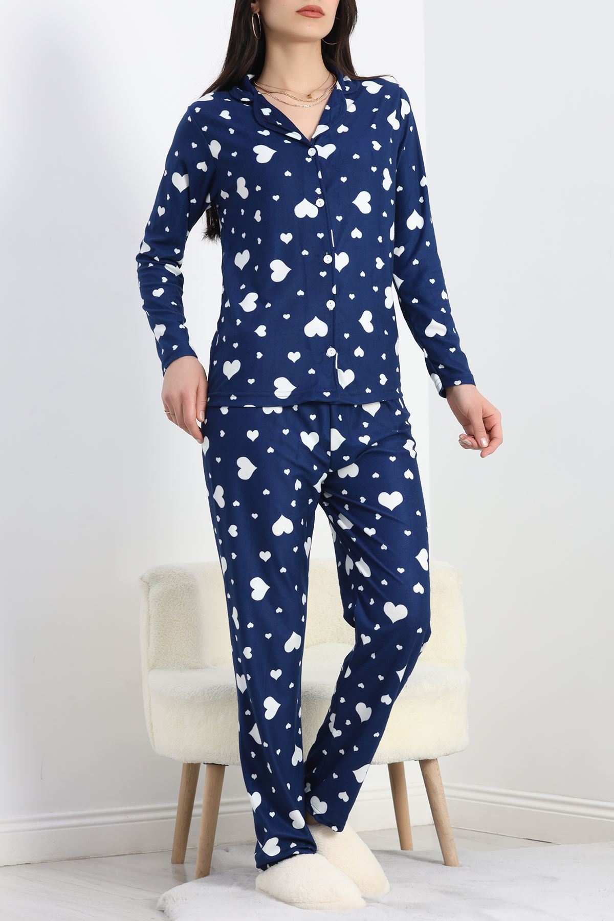 Düğmeli Süet Pijama Takımı Lacibeyaz - 50039.1857.