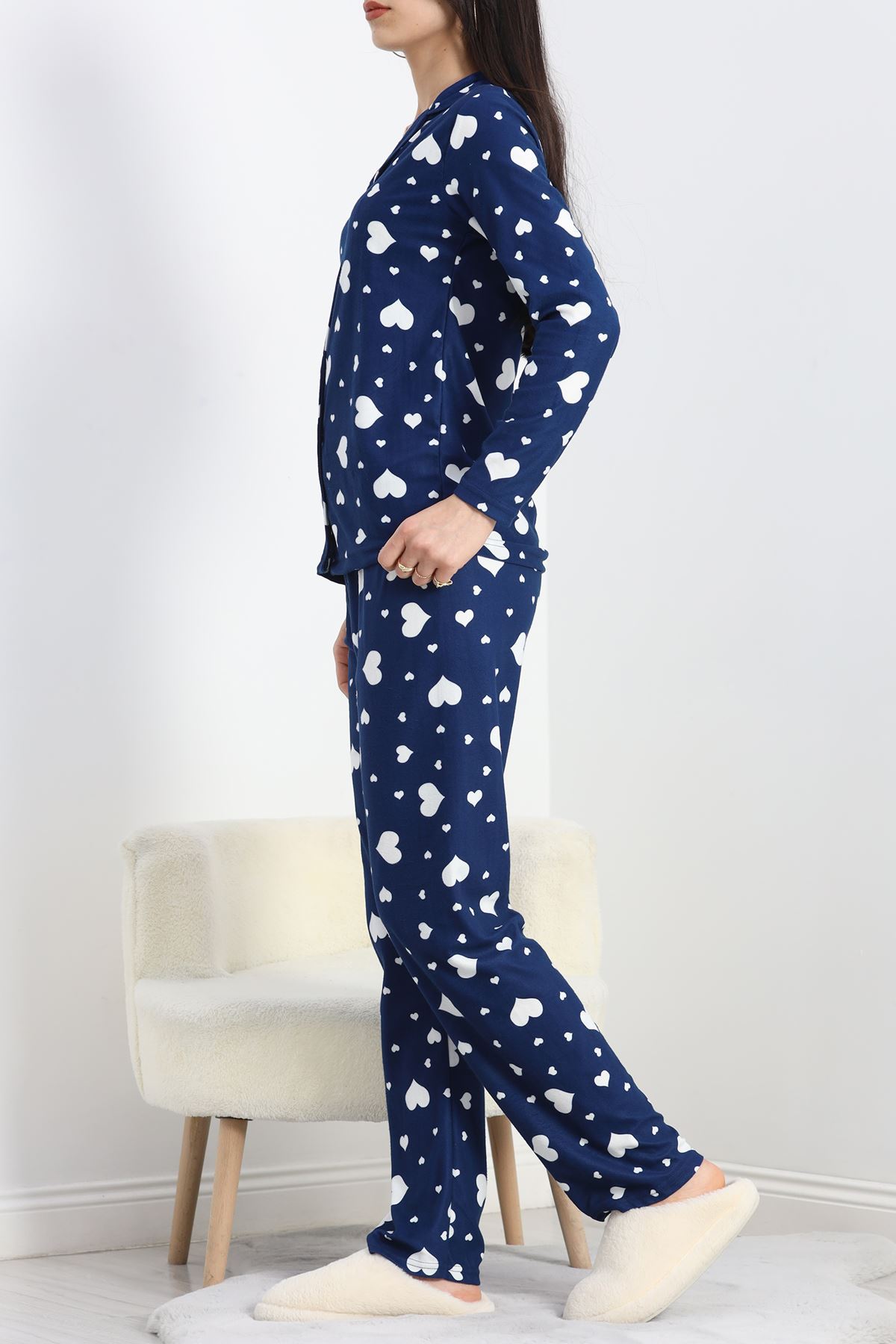Düğmeli Süet Pijama Takımı Lacibeyaz - 50039.1857.