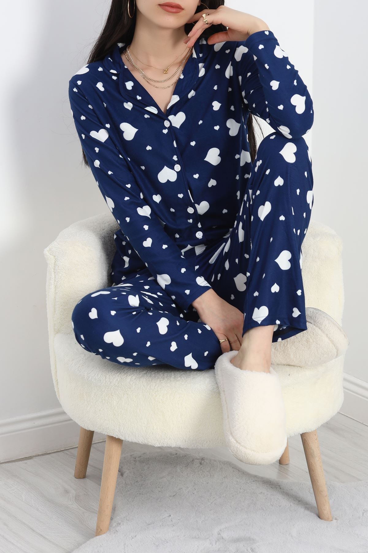 Düğmeli Süet Pijama Takımı Lacibeyaz - 50039.1857.