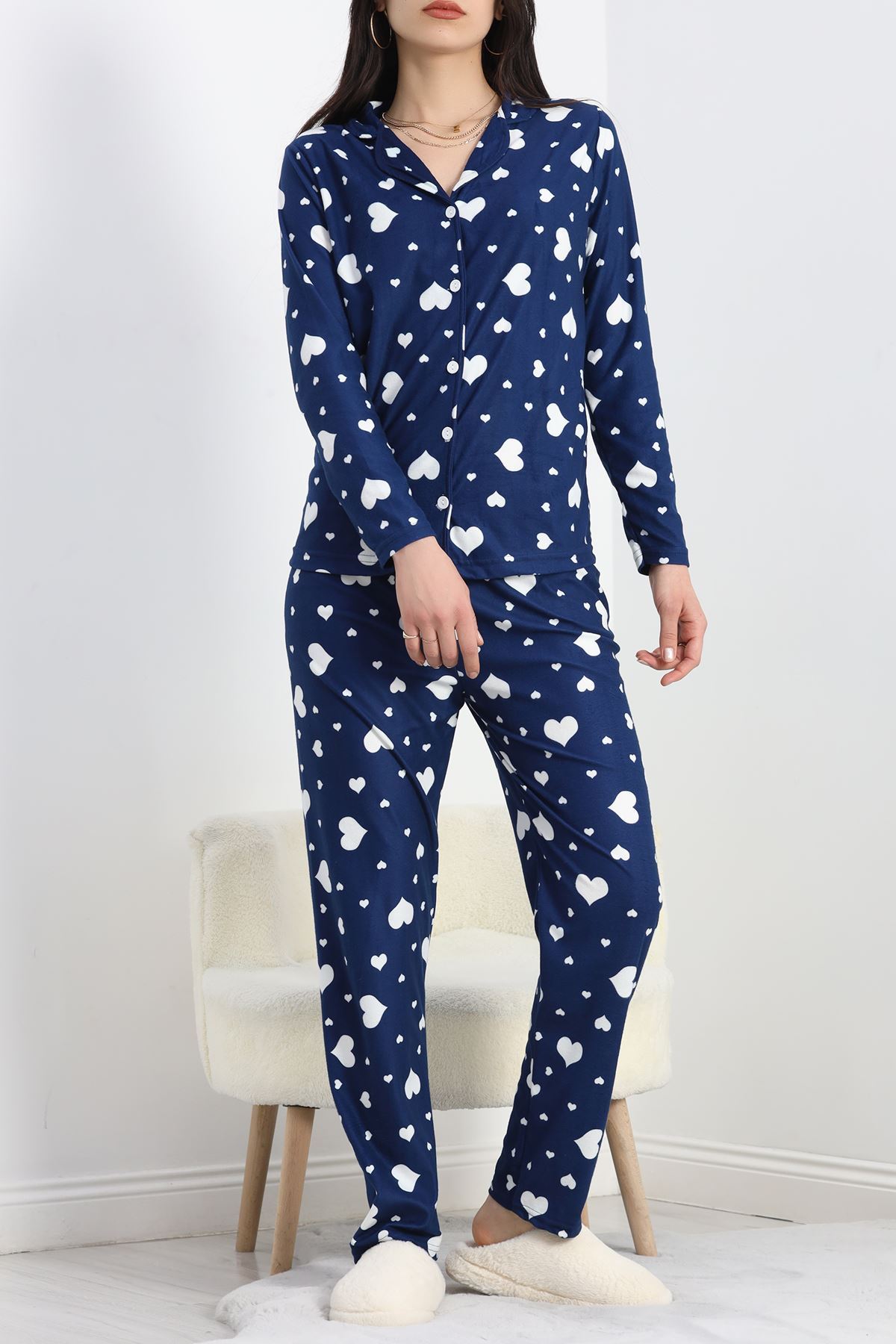 Düğmeli Süet Pijama Takımı Lacibeyaz - 50039.1857.